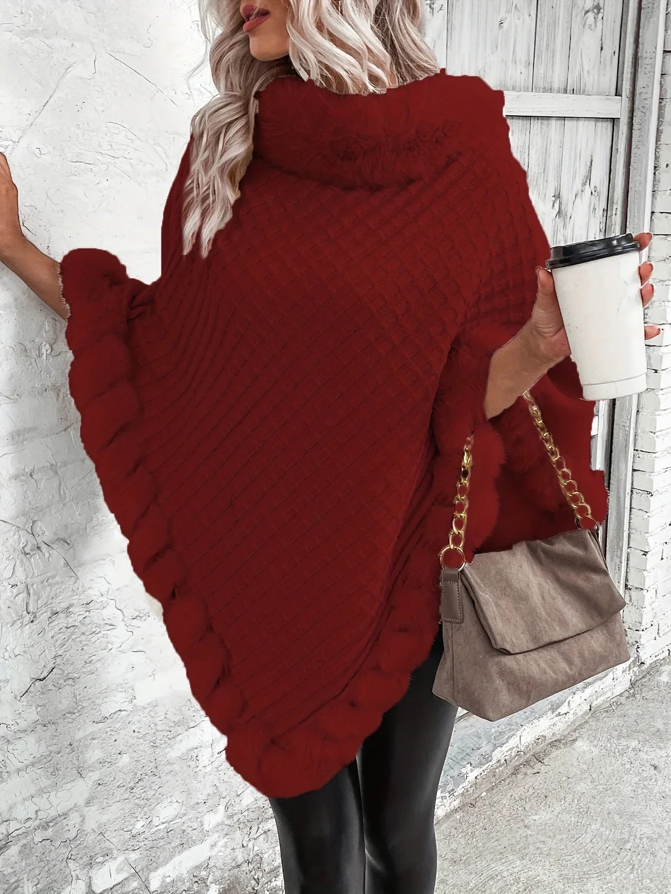 Elara – Faux Fur Trim Knit Poncho