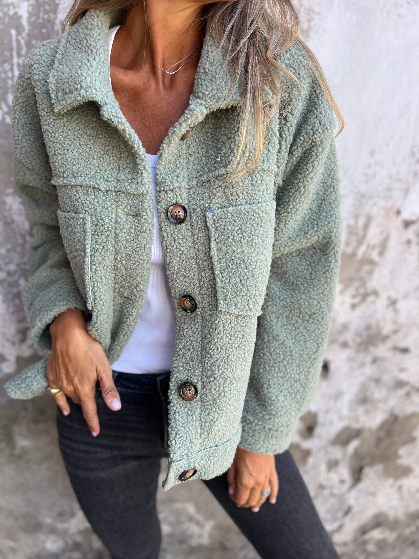 Alizée | Cosy Button-Up Jacket