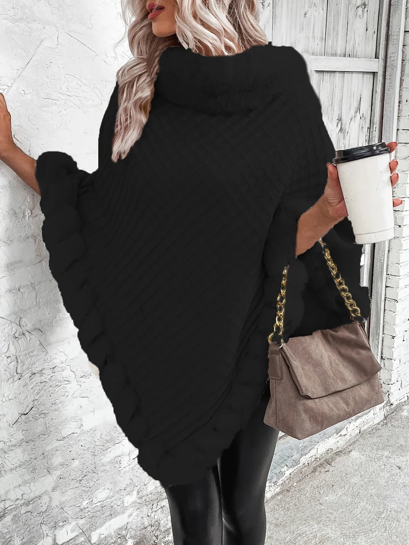 Elara – Faux Fur Trim Knit Poncho