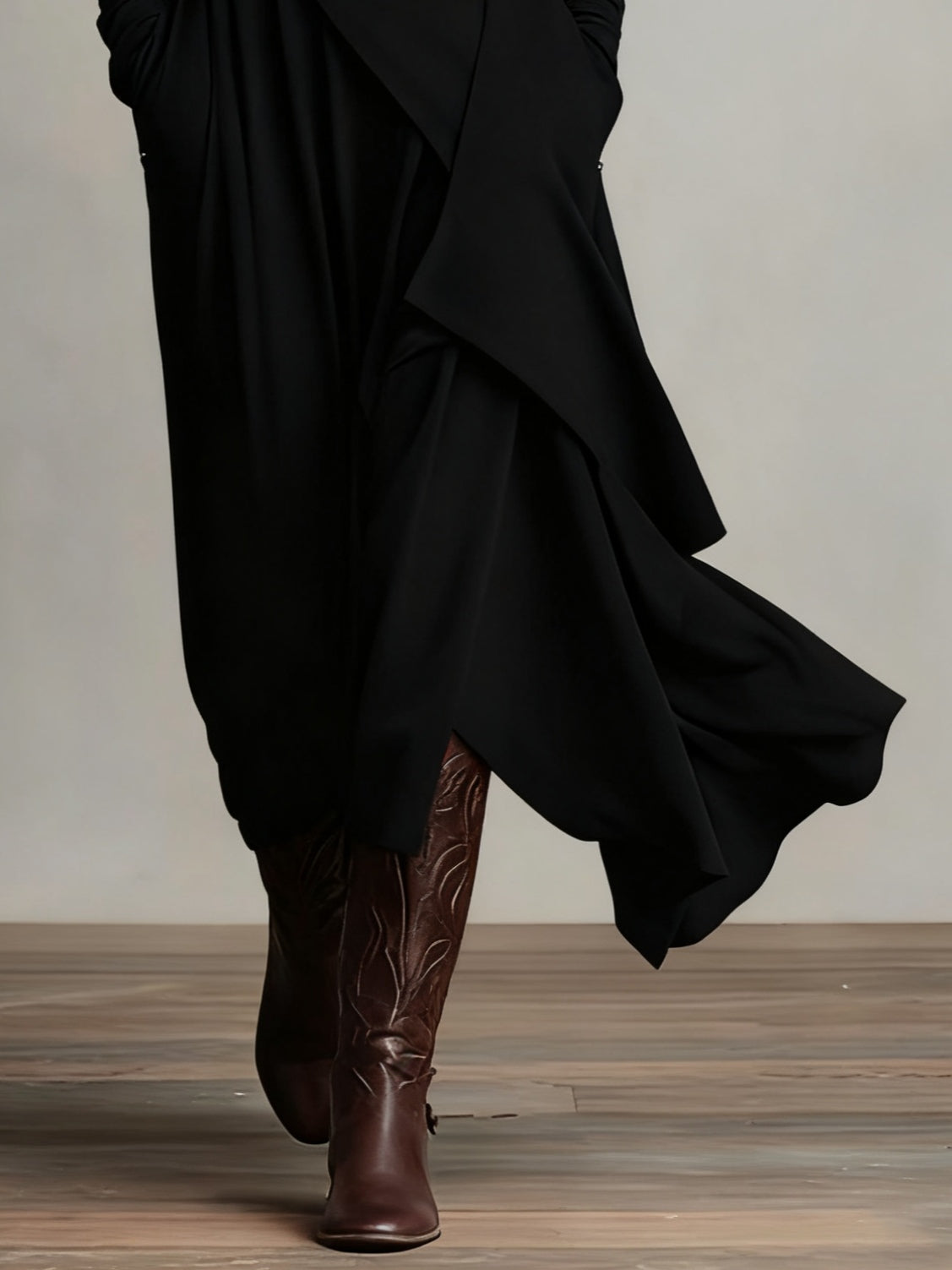 Elowen – Elegant High-Neck Asymmetrical Maxi Dress